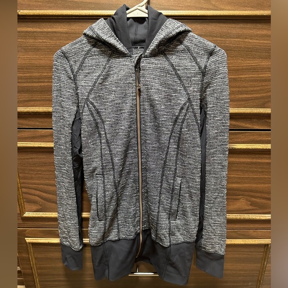Lululemon Daily Practice Jacket Size 4 - Picture 1 of 12